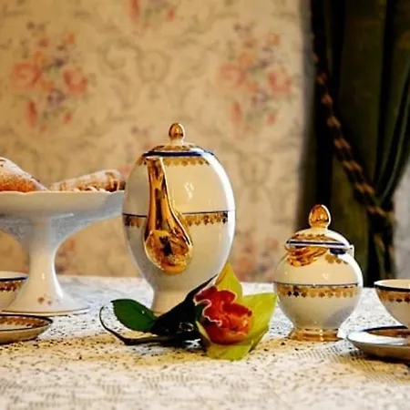 Palazzo Il Cavaliere De Charme Bed & Breakfast 3*