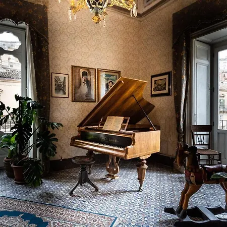 Palazzo Il Cavaliere De Charme Oda ve Kahvaltı Modica