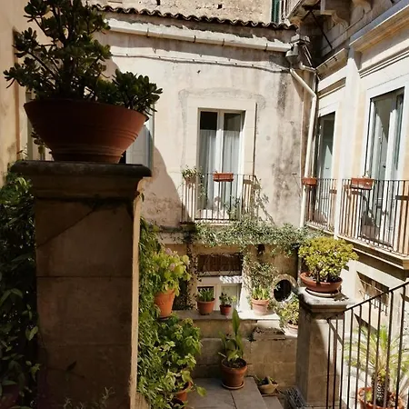 Palazzo Il Cavaliere De Charme