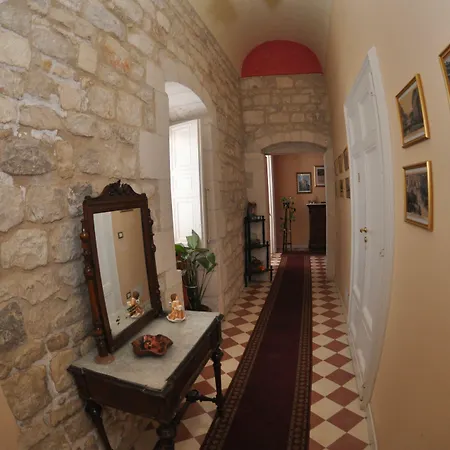 Palazzo Il Cavaliere De Charme