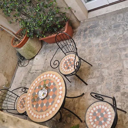 Nocleg ze śniadaniem Palazzo Il Cavaliere De Charme 4*