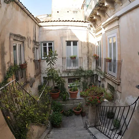 Palazzo Il Cavaliere De Charme Modica