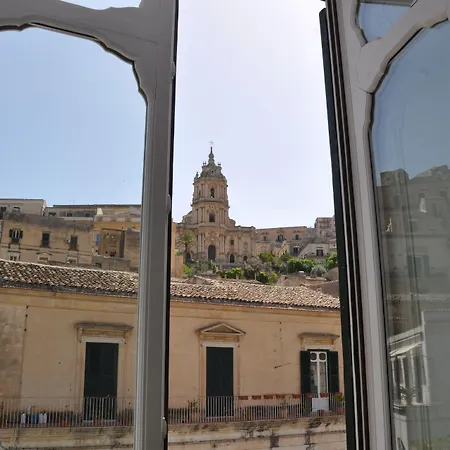 Palazzo Il Cavaliere De Charme Nocleg ze śniadaniem 4*