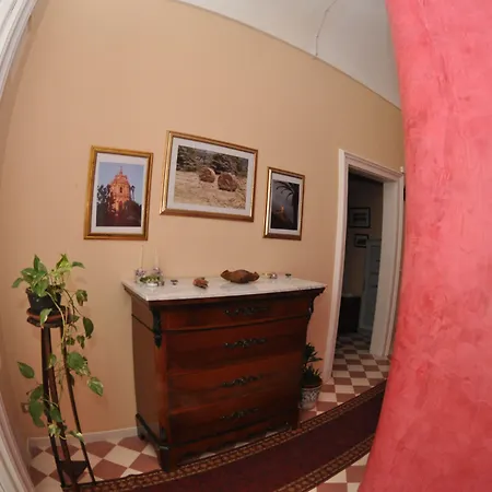 Palazzo Il Cavaliere De Charme Nocleg ze śniadaniem 4*