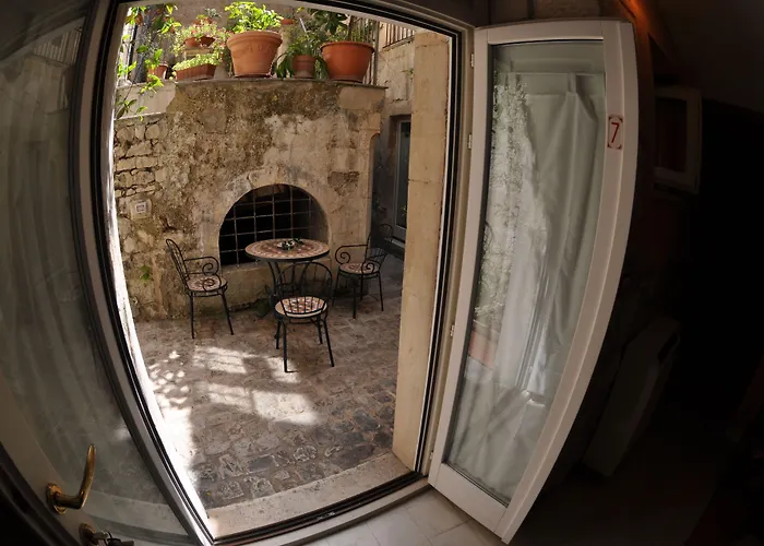 ベッド・アンド・ブレックファスト パラッツォ イル カヴァリエーレ デ シャルム 4*